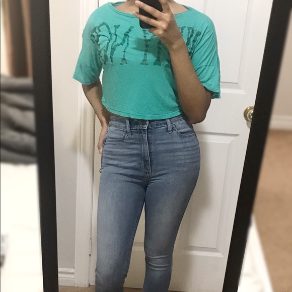 Turquoise Crop Top - Picture 2 of 3